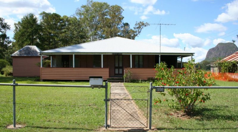 By Heritage branch staff - State of Queensland: Queensland Heritage Register: Bankfoot House (2007), CC BY 3.0, https://commons.wikimedia.org/w/index.php?curid=51605776