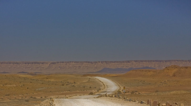 Desert road, Israel